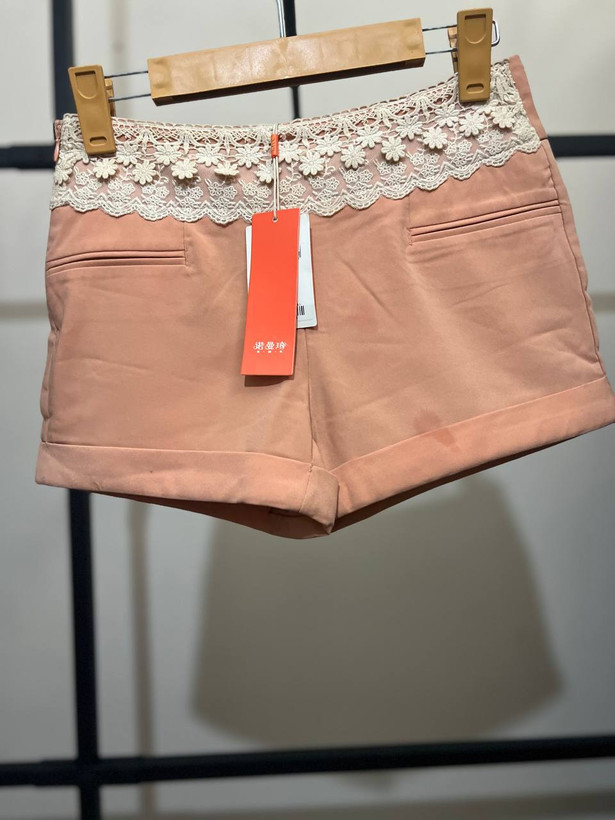 شلوارک کرپ سبک